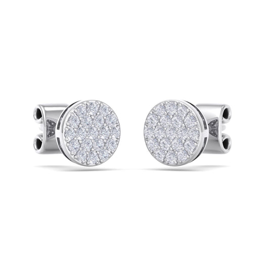 Round cluster stud earrings in white gold with white diamonds of 0.27 ct in weight