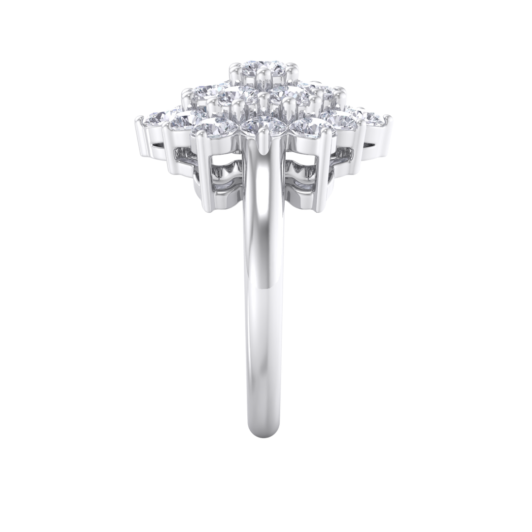 Flower ring in white gold with white diamonds of 1.99 ct in weight