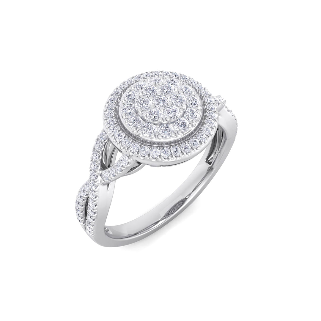 Circle ring in white gold with white diamonds of 0.46 ct in weight