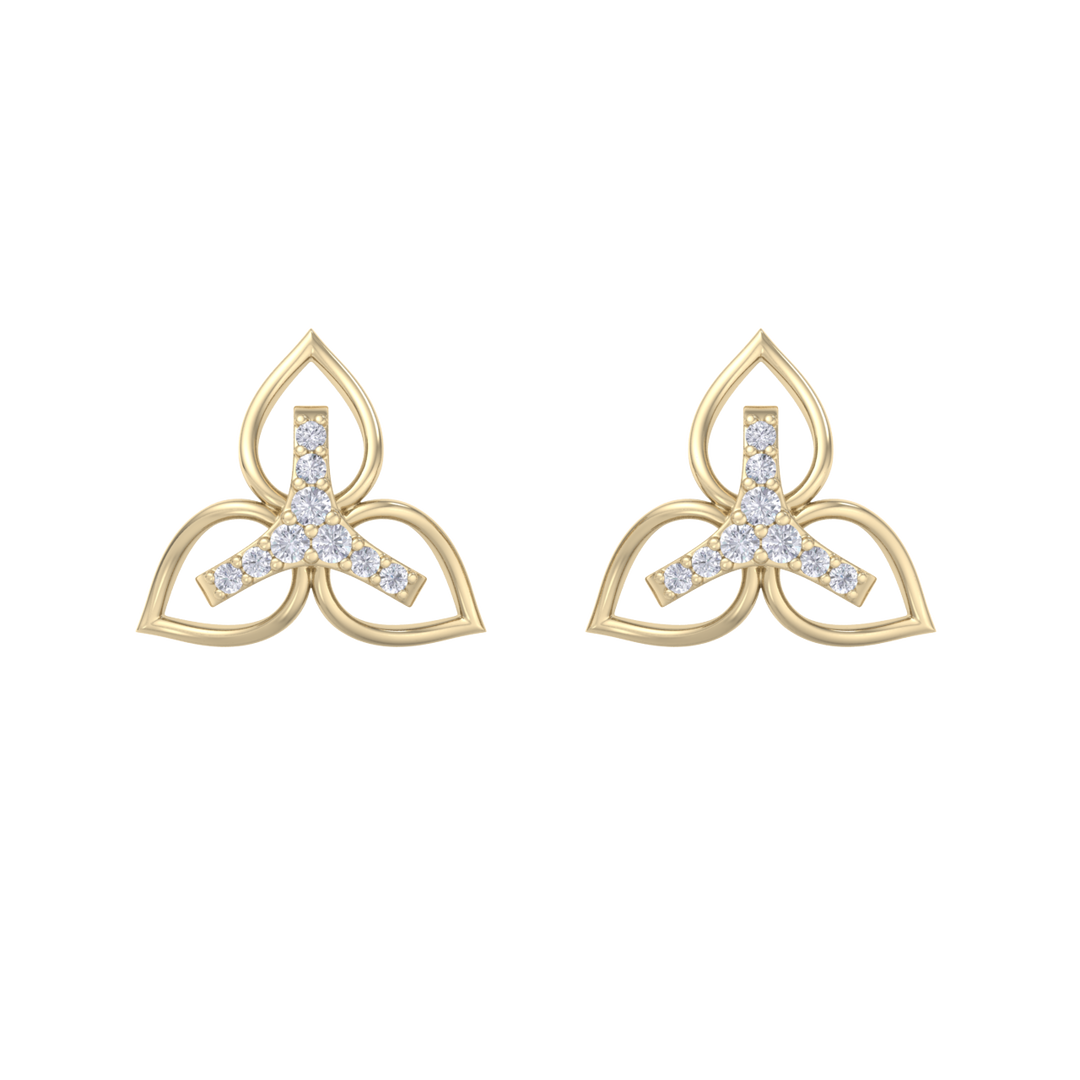 Flower shaped stud earrings in yellow gold with white diamonds of 0.24 ct in weight