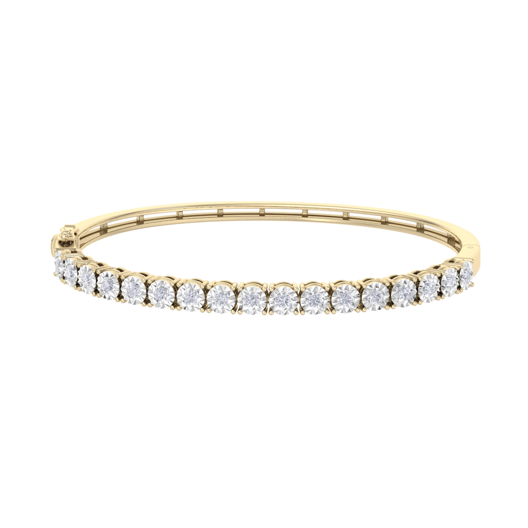 Bangle with miracle plates in yellow gold with white diamonds of 1.53 ct in weight