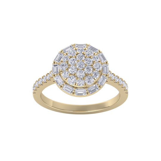 Round cluster ring in yellow gold with white diamonds of 0.92 ct in weight