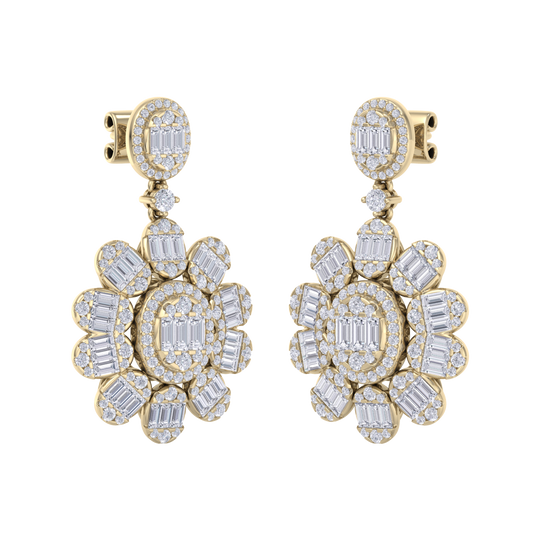 Formal chandelier earrings in yellow gold with white diamonds of 4.12 ct in weight