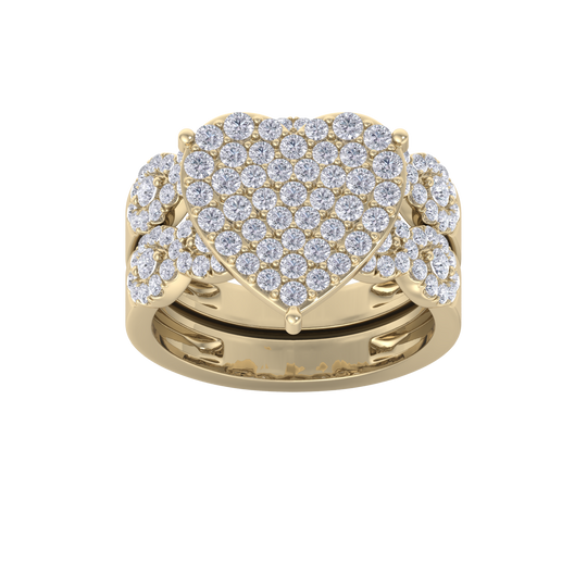 Heart shaped Diamond ring in yellow gold with white diamonds of 1.46 ct in weight