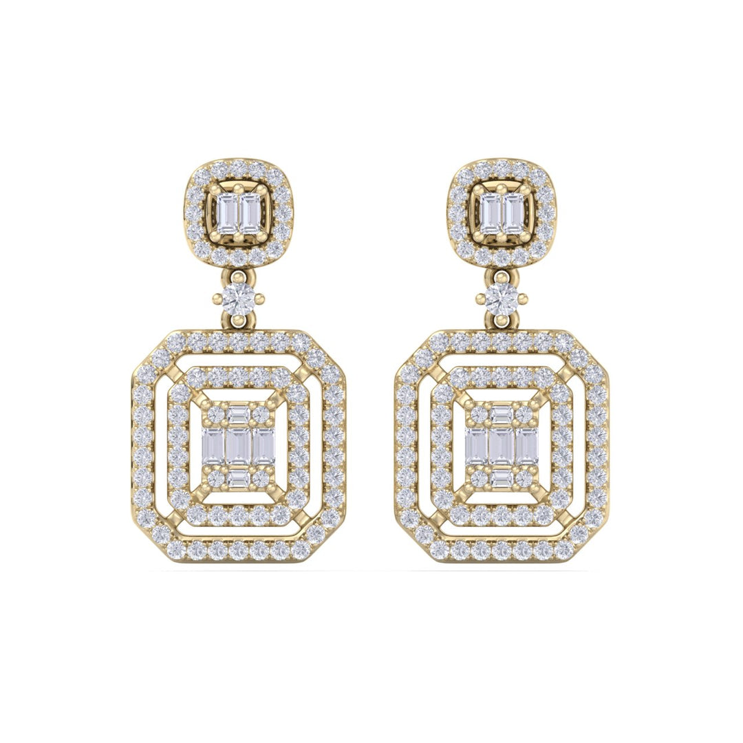 Beautiful Earrings in yellow gold with white diamonds of 0.83 in weight
