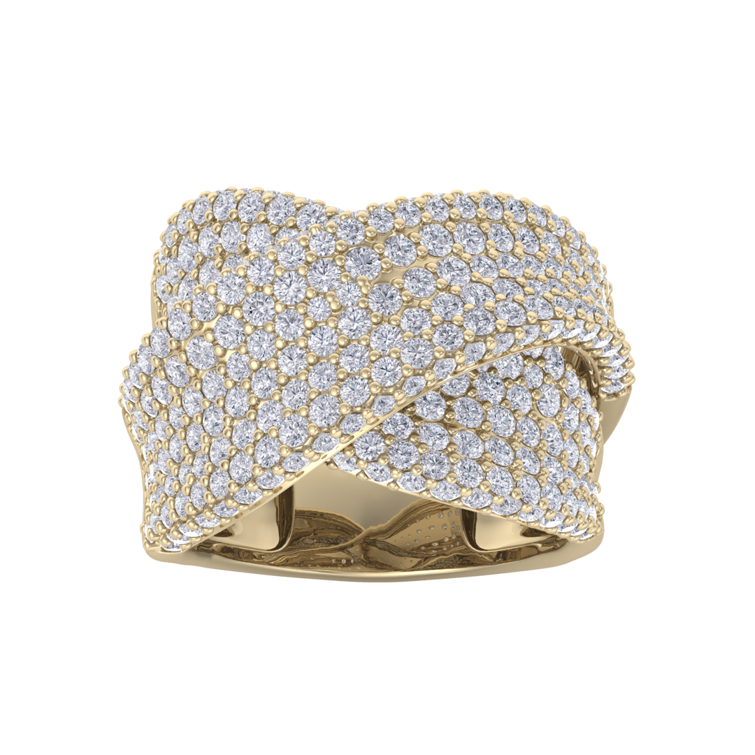 Ribbon ring in yellow gold with white diamonds of 3.36 ct in weight
