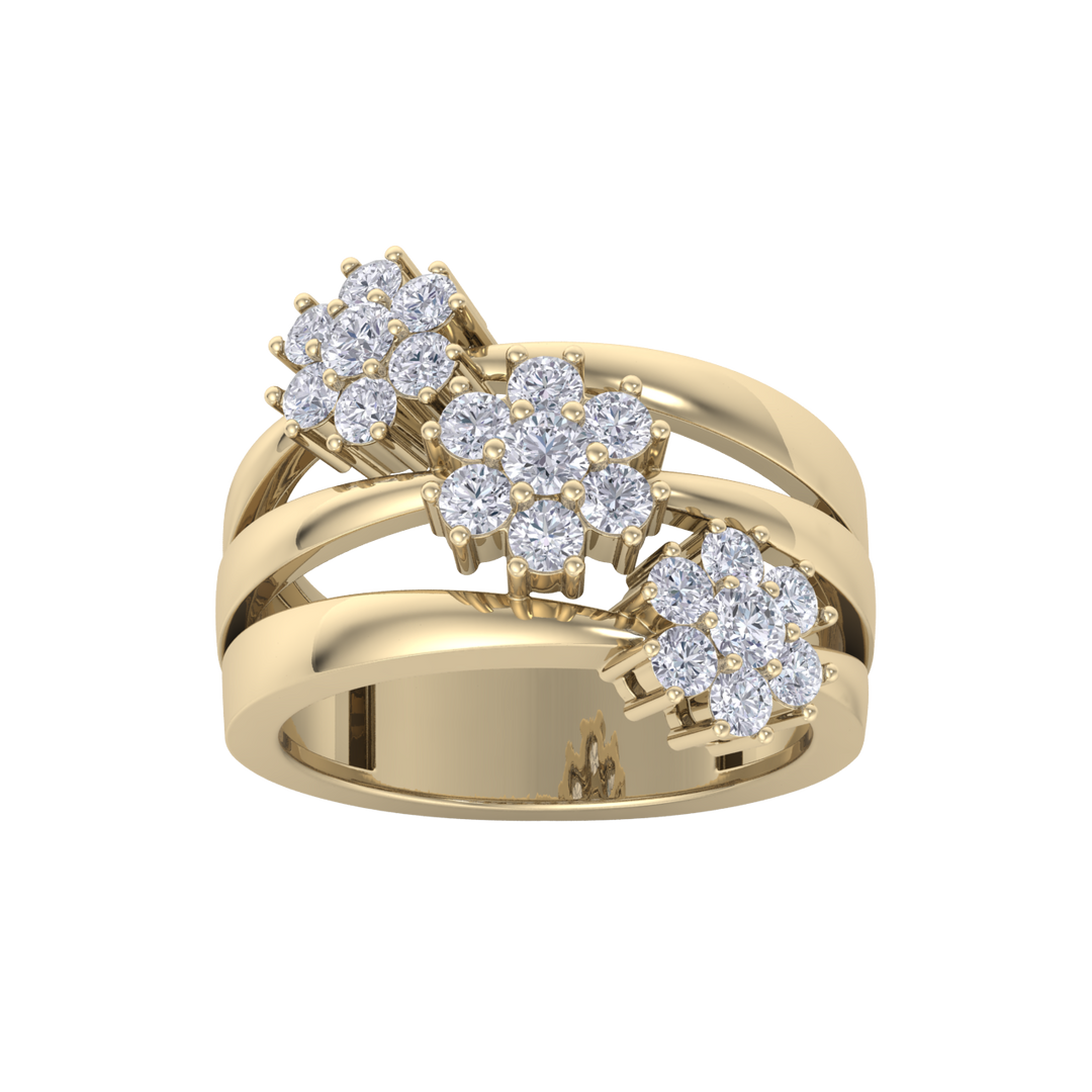 Beautiful ring in yellow gold with white diamonds of 0.88 ct in weight