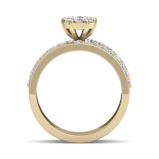 Beautiful ring in yellow gold with white diamonds of 0.64 ct in weight