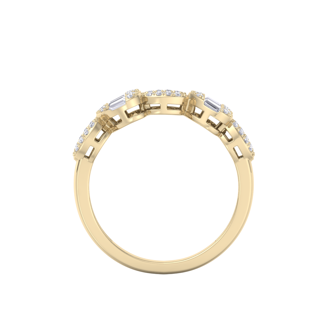 Beautiful Ring in yellow gold with white diamonds of 0.49 ct in weight