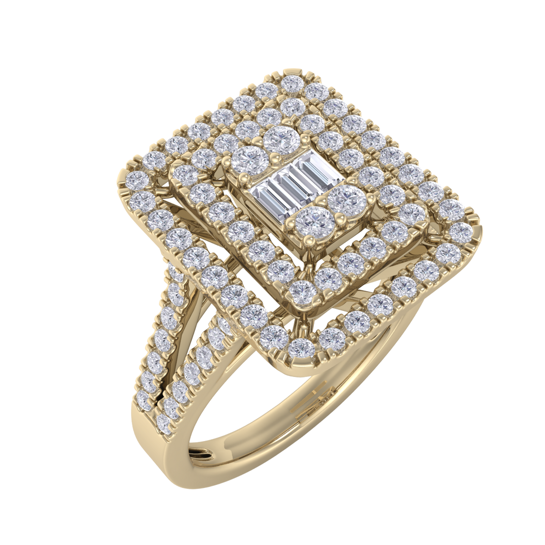 Square diamond ring with split shank in rose gold with white diamonds of 1.02 ct in weight