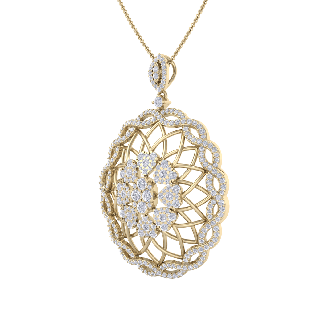 Round Pendant in white gold with white diamonds of 1.97 ct in weight
