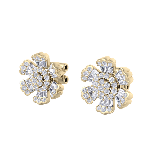 Flower stud earrings in yellow gold with white diamonds of 0.78 ct in weight
