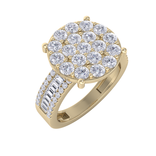 Diamond ring in yellow gold with white diamonds of 1.59 ct in weight