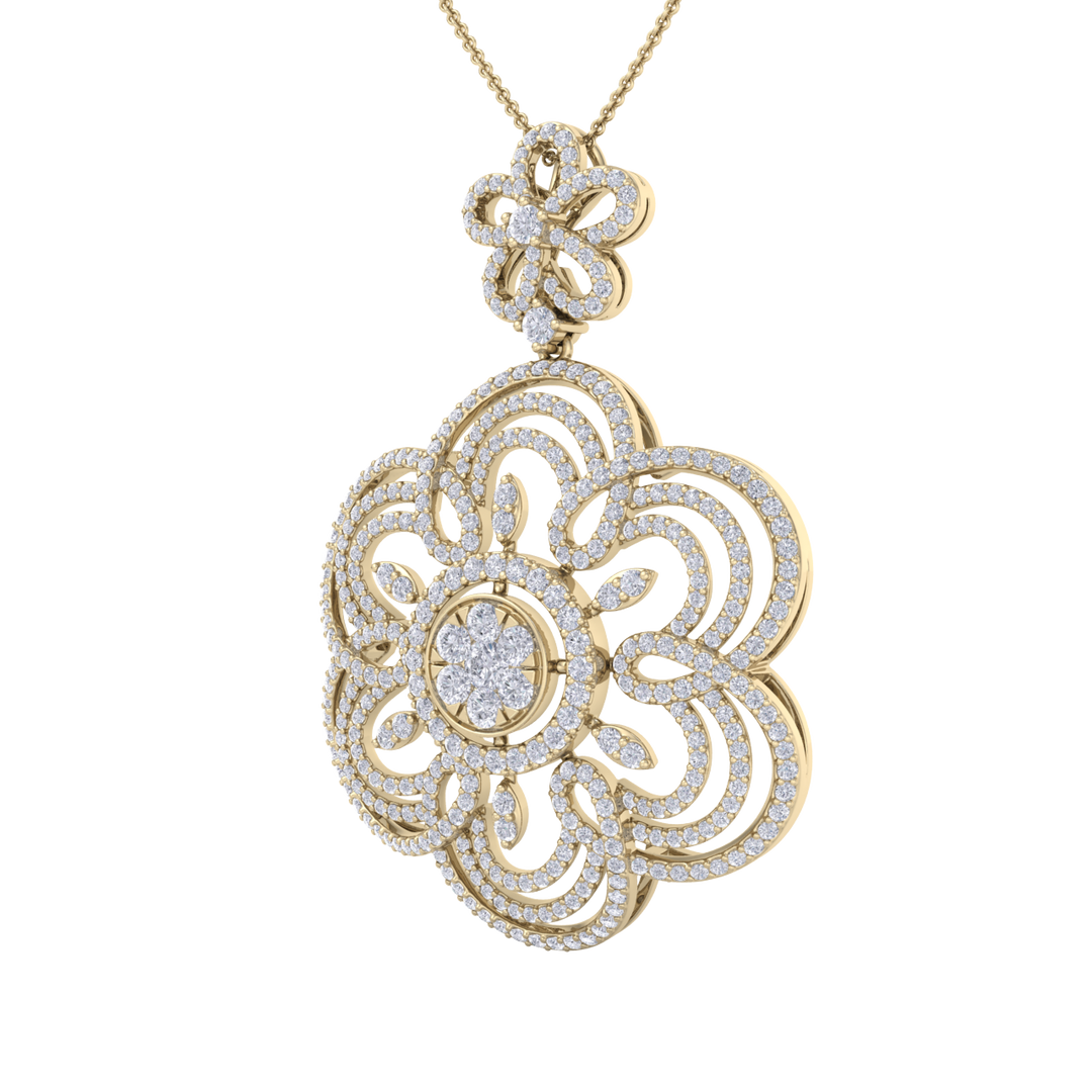 Flower Pendant in yellow gold with white diamonds of 2.43 ct in weight
