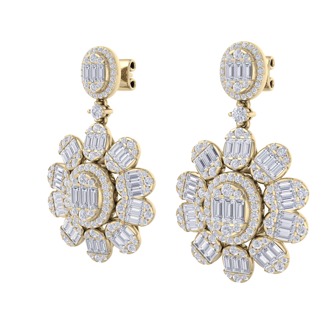 Formal chandelier earrings in rose gold with white diamonds of 4.12 ct in weight