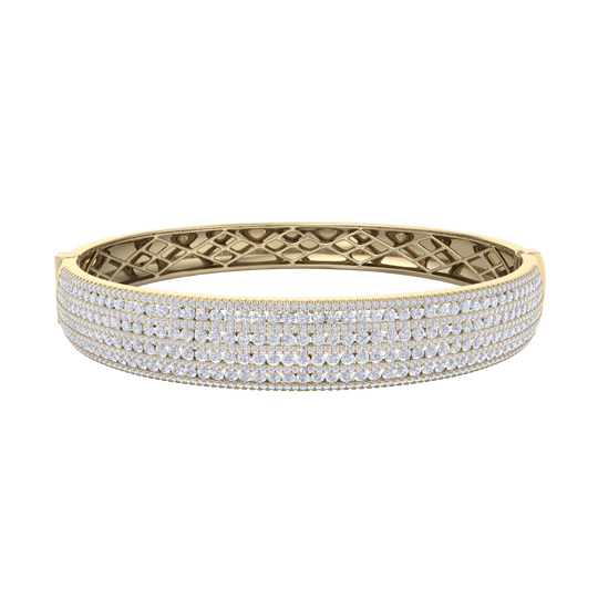 Diamond bangle in rose gold with white diamonds of 6.97 ct in weight