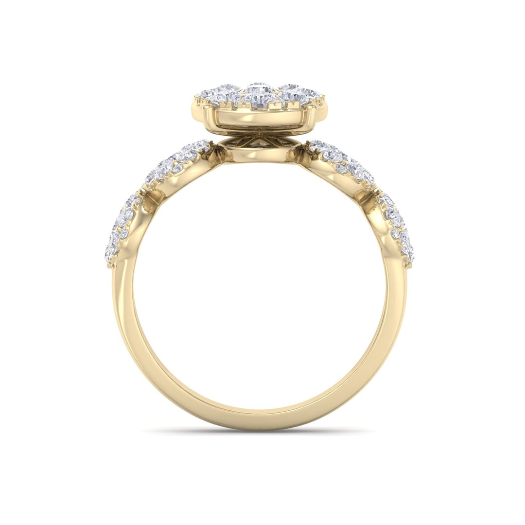 Bridal ring in yellow gold with white diamonds of 2.29 ct in weight
