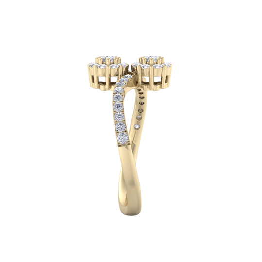 Diamond ring in yellow gold with white diamonds of 0.53 ct in weight