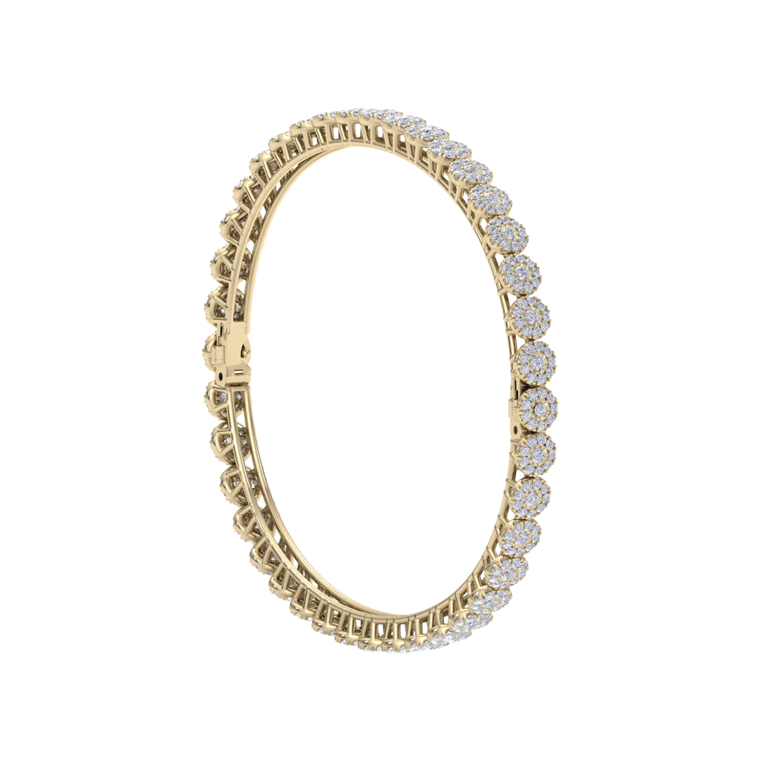 Bracelet in rose gold with white diamonds of 2.28 ct in weight