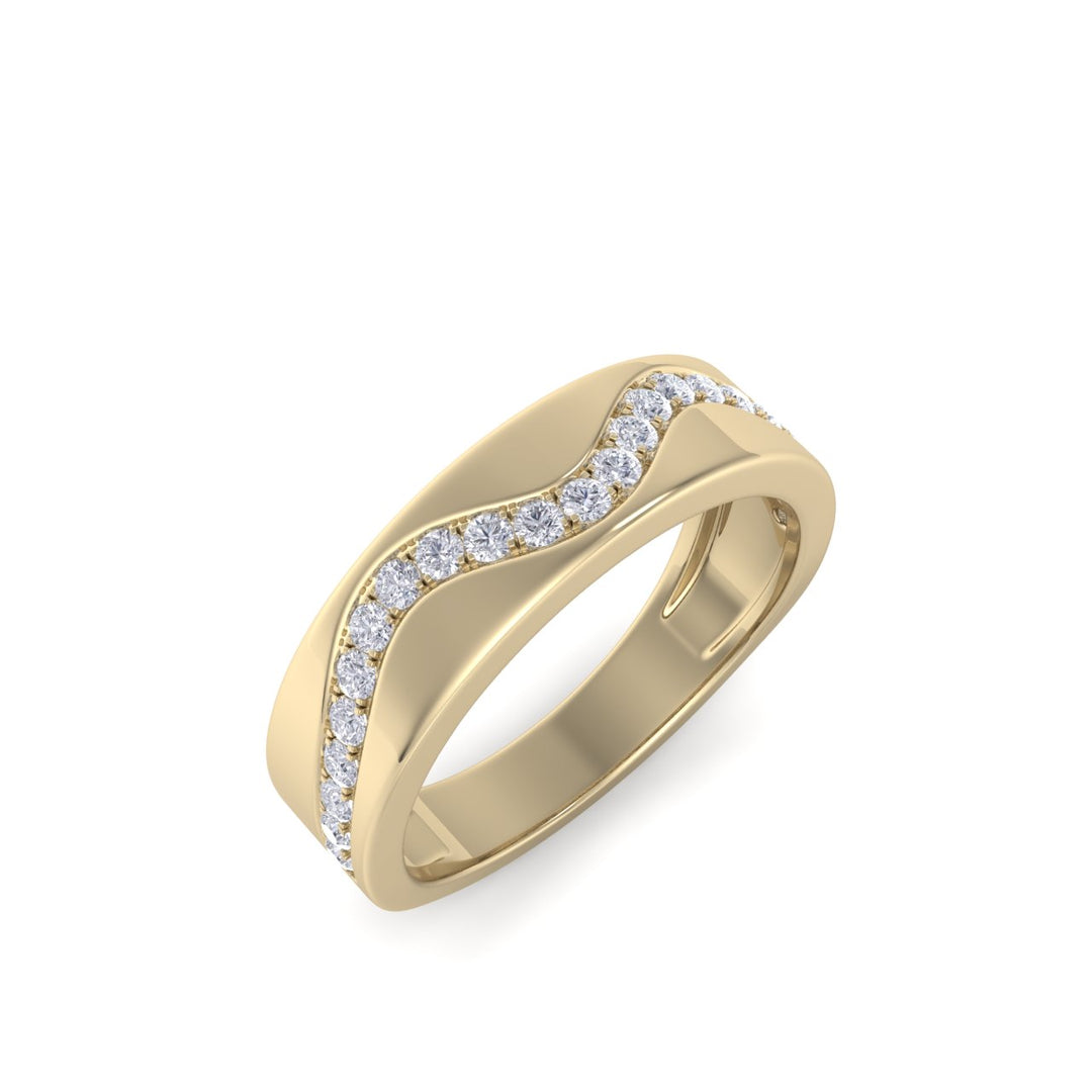 Beautiful Ring in white gold with white diamonds of 0.22 ct in weight