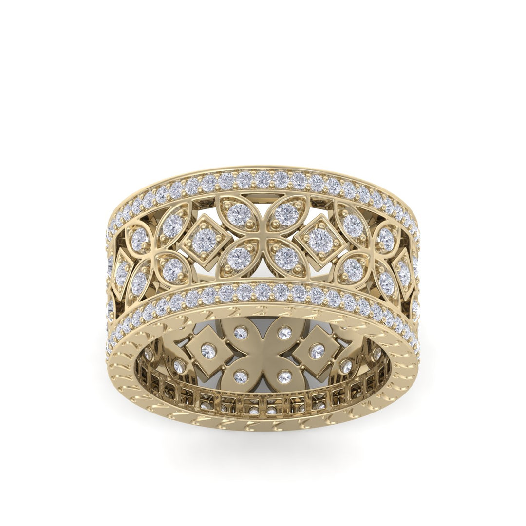 Wide flower ring in yellow gold with white diamonds of 0.91 ct in weight