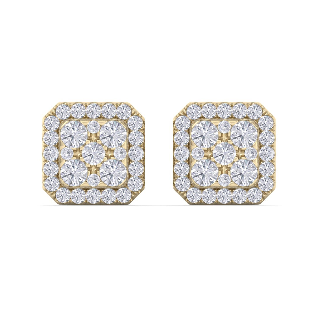 Square stud earrings in yellow gold with white diamonds of 0.51 ct in weight