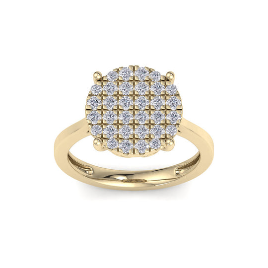 Round shape ring in rose gold with white diamonds of 0.93 ct in weight