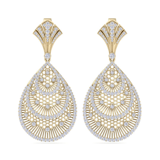 Chandelier earrings in yellow gold with white diamonds of 3.22 ct in weight
