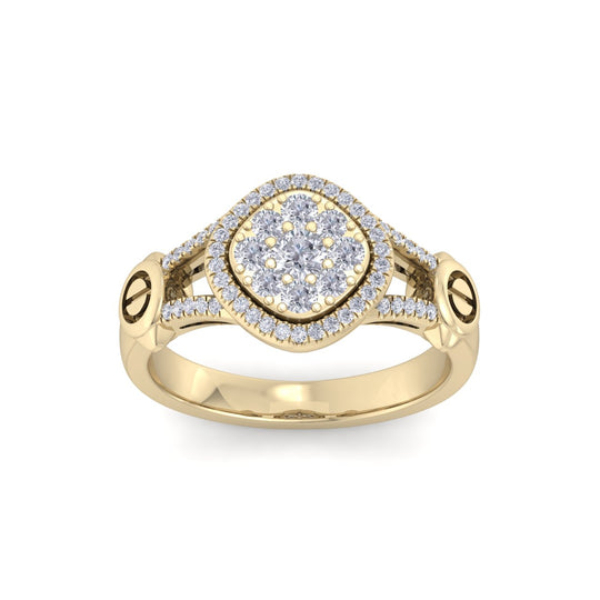 Ring in white gold with white diamonds of 0.58 ct in weight