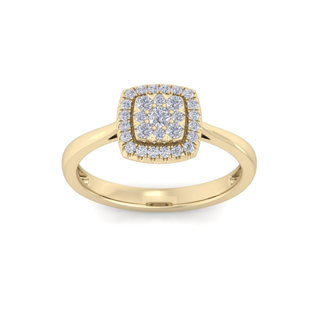 Classic square ring in rose gold with white diamonds of 0.31 ct in weight