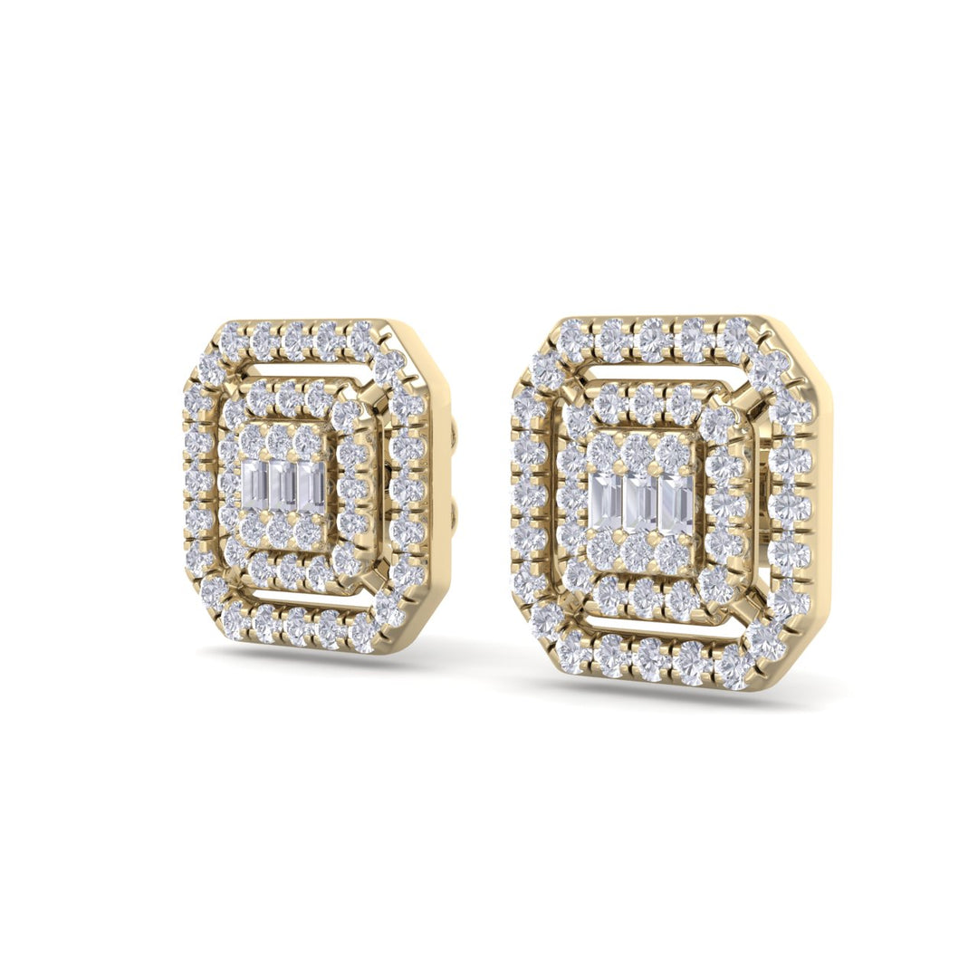 Square stud earrings in yellow gold with white diamonds of 0.41 ct in weight