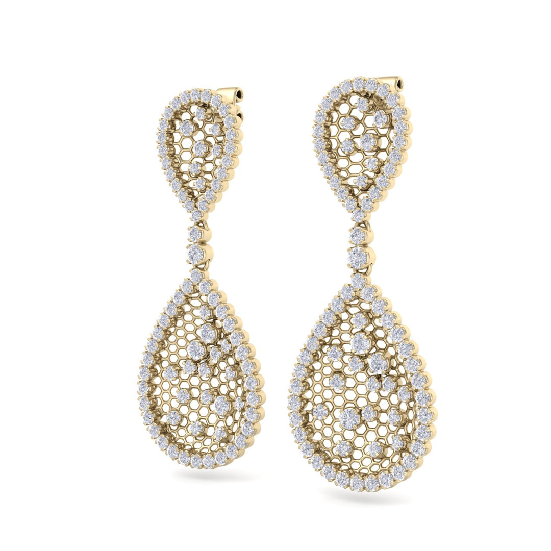 Chandelier earrings in rose gold with white diamonds of 3.87 ct in weight