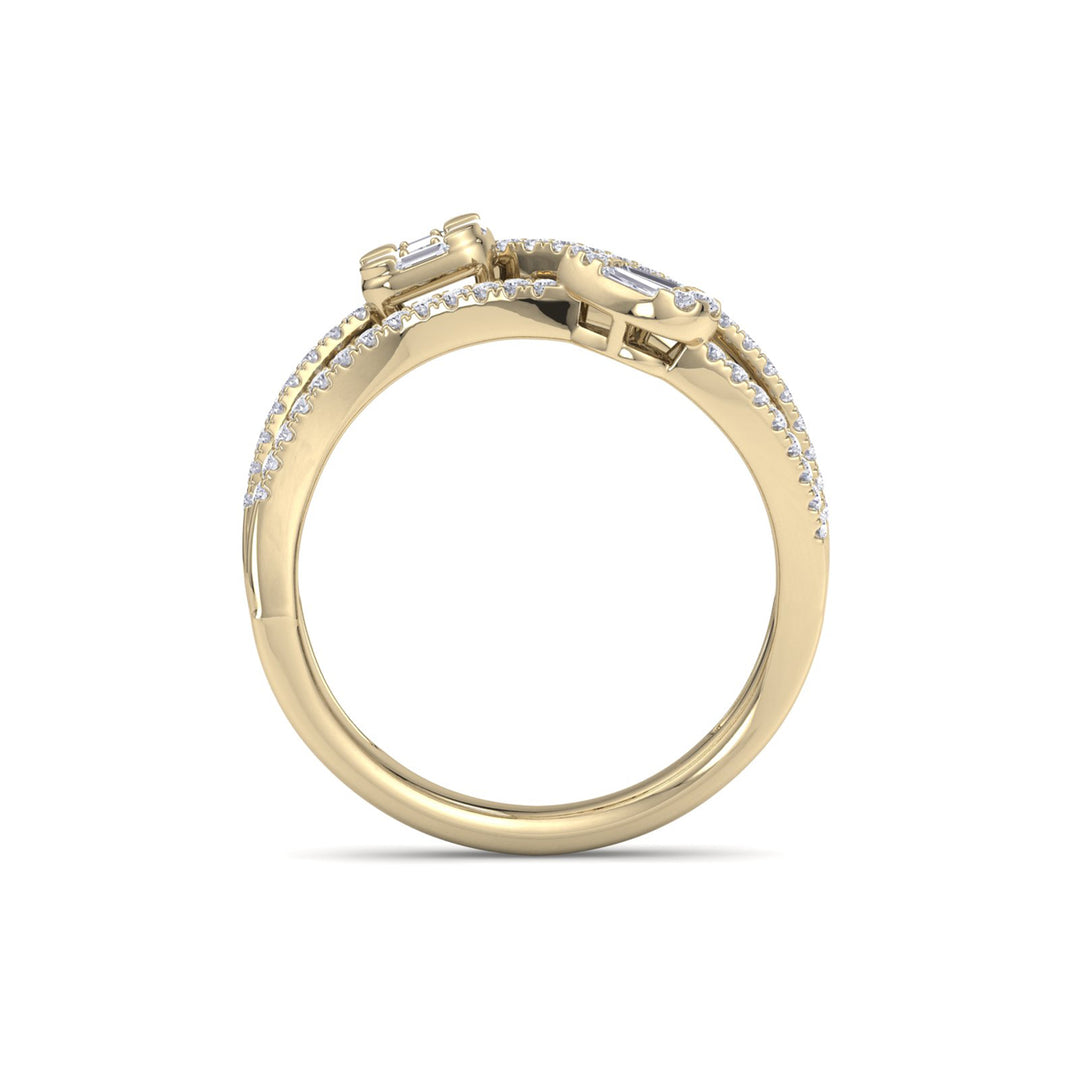 Multi-band ring in yellow gold with white diamonds of 0.83 in weight