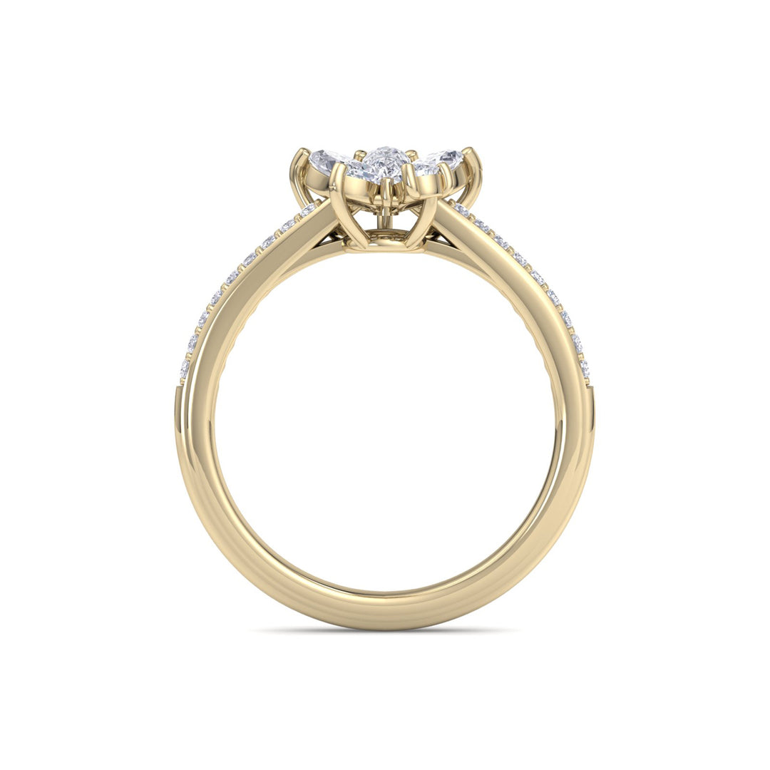 Flower ring in yellow gold with white diamonds of 0.75 ct in weight