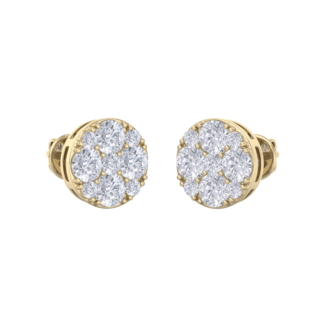 Round stud earrings in white gold with white diamonds of 2.45 ct in weight