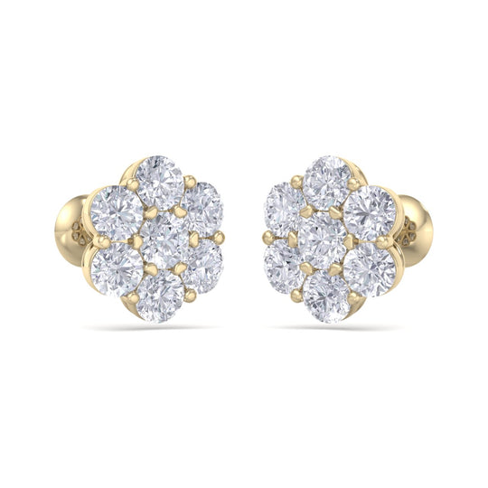 Stud earrings in yellow gold with white diamonds of 2.79 ct in weight