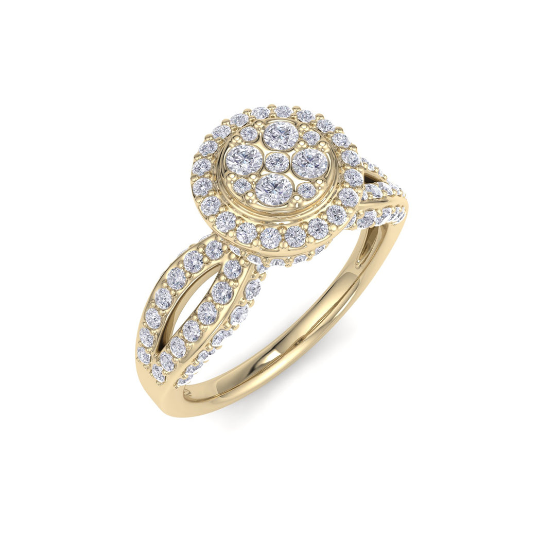 Round cluster ring in yellow gold with white diamonds of 0.98 ct in weight