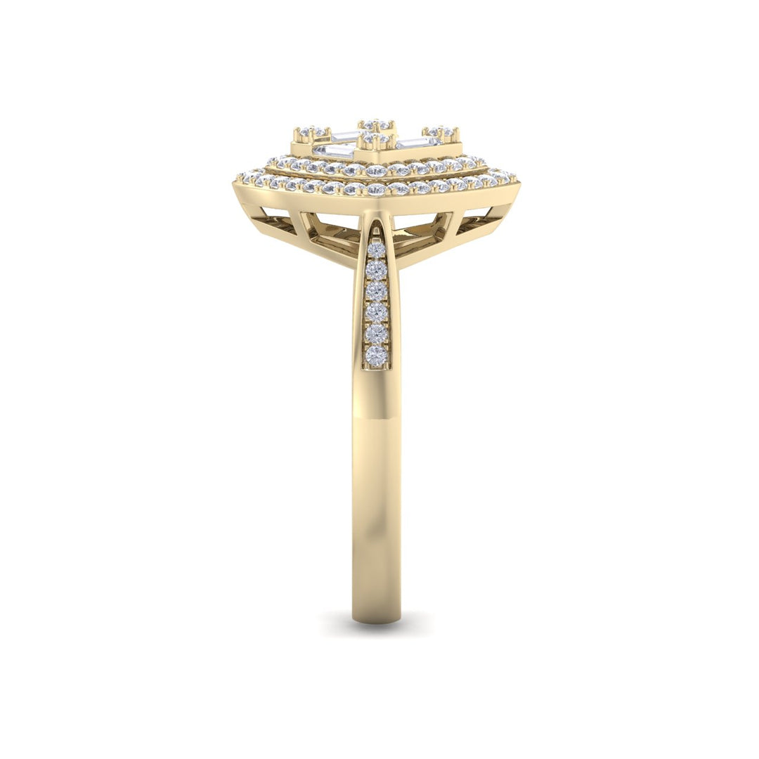 Ring in yellow gold with white diamonds of 0.44 ct in weight