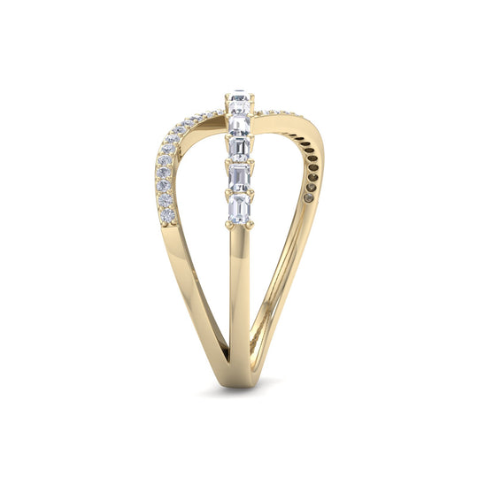 Ribbon ring in yellow gold with white diamonds of 0.40 ct in weight