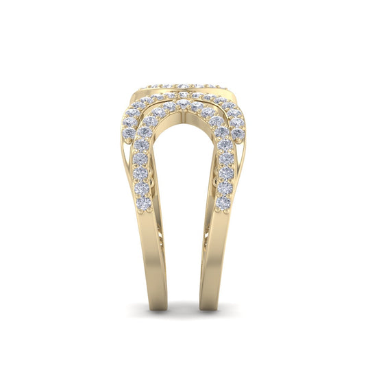 Ring in yellow gold with white diamonds of 0.49 ct in weight