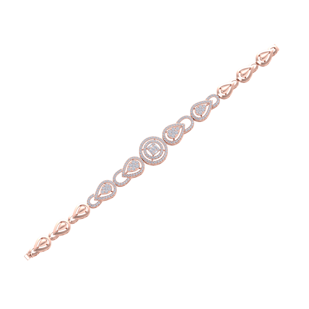 Statement bracelet in rose gold with white diamonds of 2.20 ct in weight