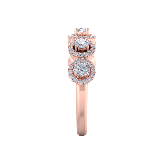 Diamond ring in rose gold with white diamonds of 0.78 ct in weight