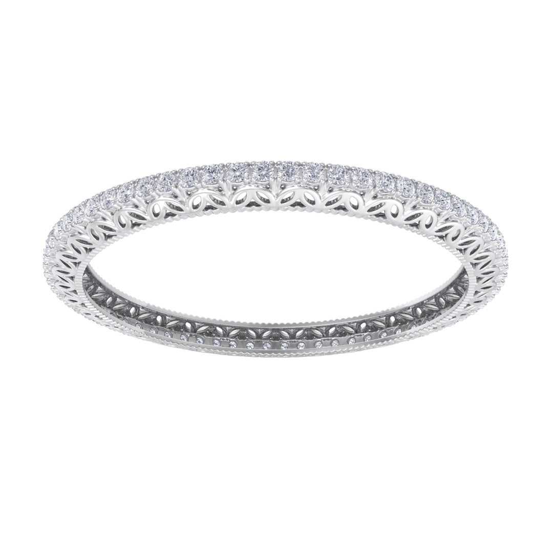 Classic bangle in white gold with white diamonds of 11.04 ct in weight