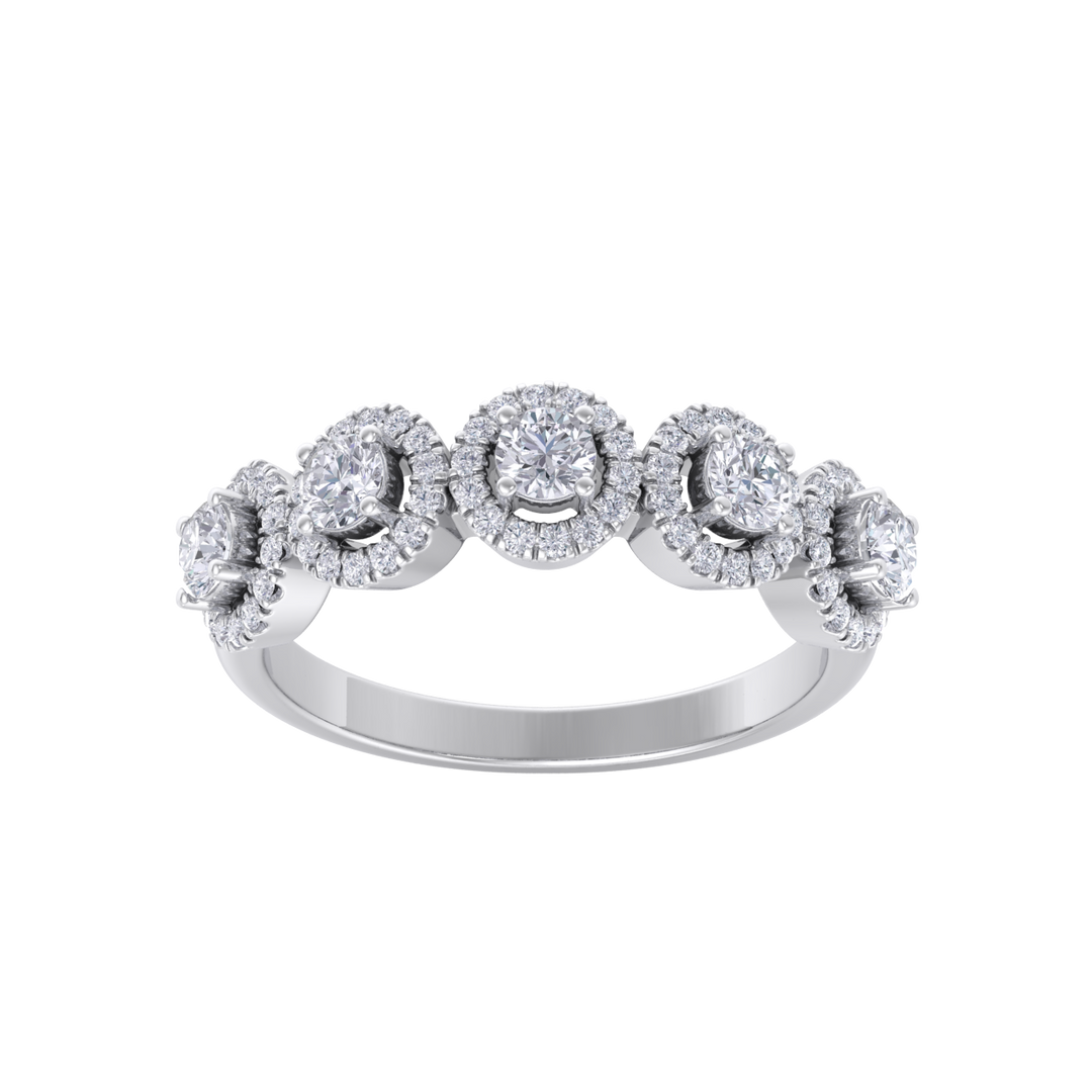 Diamond ring in white gold with white diamonds of 0.78 ct in weight