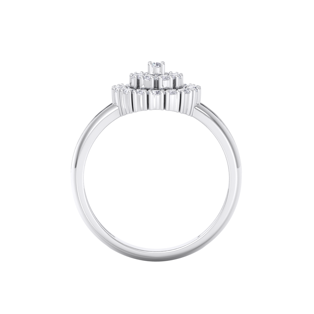 Beautiful ring in white gold with white diamonds of 0.60  ct in weight