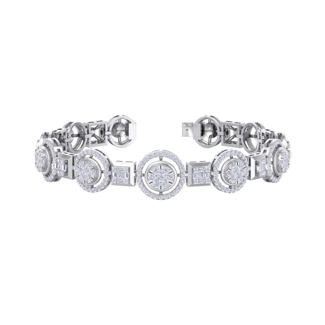 Statement bracelet in yellow gold with white diamonds of 1.92 ct in weight