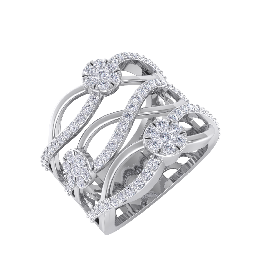 Diamond ring in white gold with white diamonds of 0.82 ct in weight