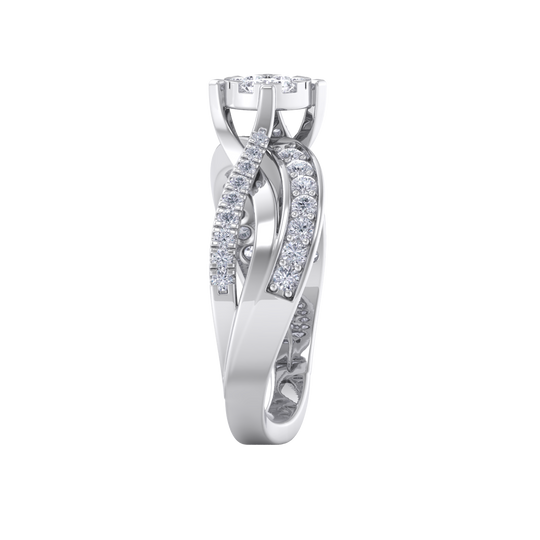 Diamond ring in white gold with white diamonds of 0.58 ct in weight
