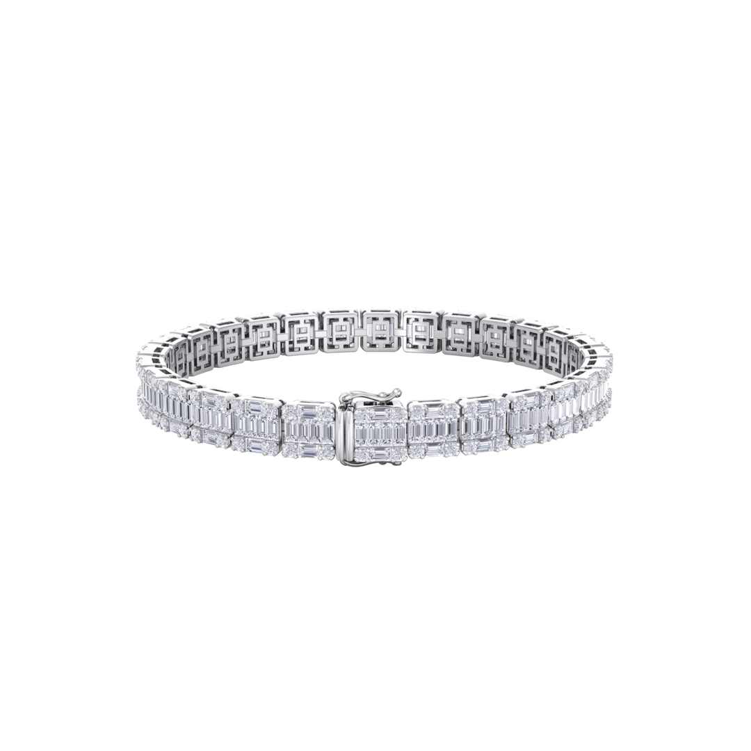 Baguette tennis bracelet in white gold with white diamonds of 5.20 ct in weight