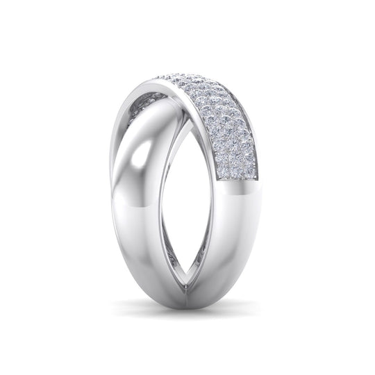 Fashion ring in white gold with white diamonds of 0.52 ct in weight